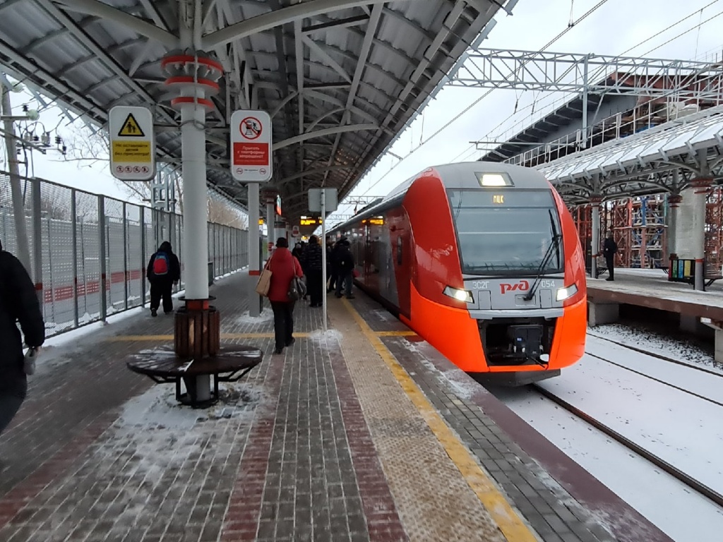 Пригородный поезд свяжет Барнаул и Славгород