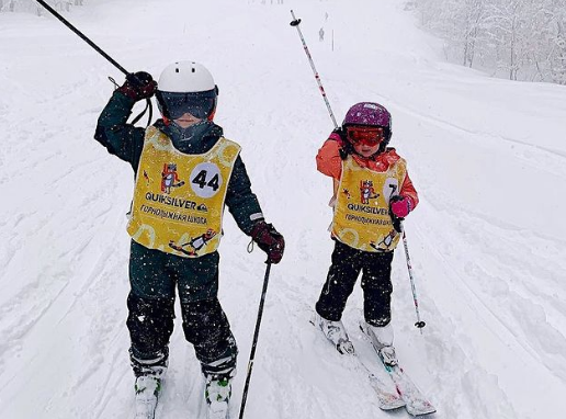 Детские любительские соревнования по горным лыжам и сноуборду