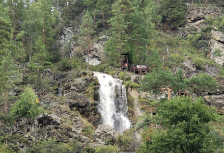Камышлинский Водопад на Алтае